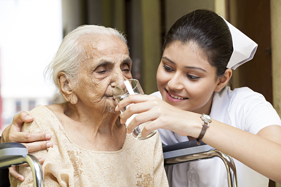 Read more about the article Caring for Your Aging Loved Ones at Home: Tips and Strategies